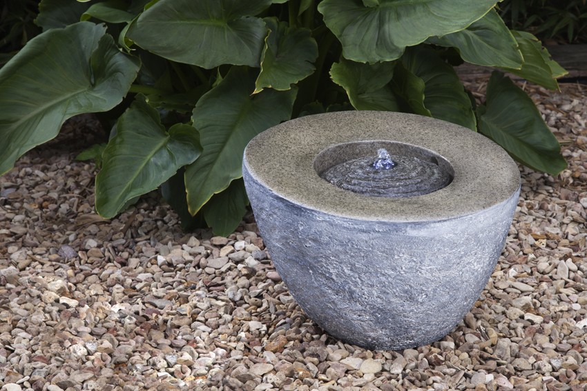 Blagdon Liberty Cut Rock Battery Water Feature w Remote