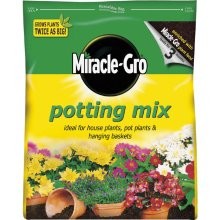 Miracle Gro Potting Mix 8L