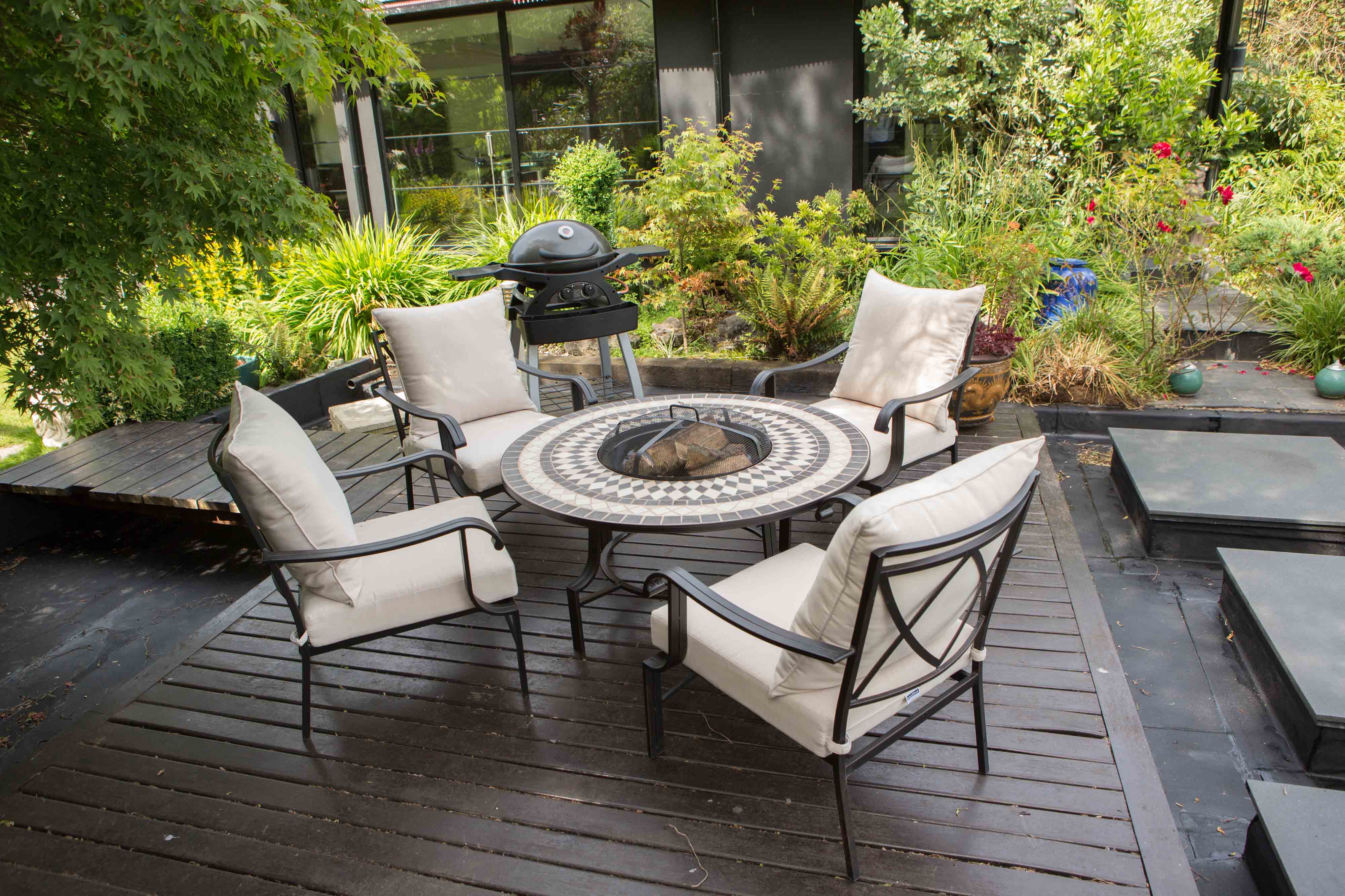 LG Outdoor Casablanca 4 Seat Charcoal Firepit Lounge Set