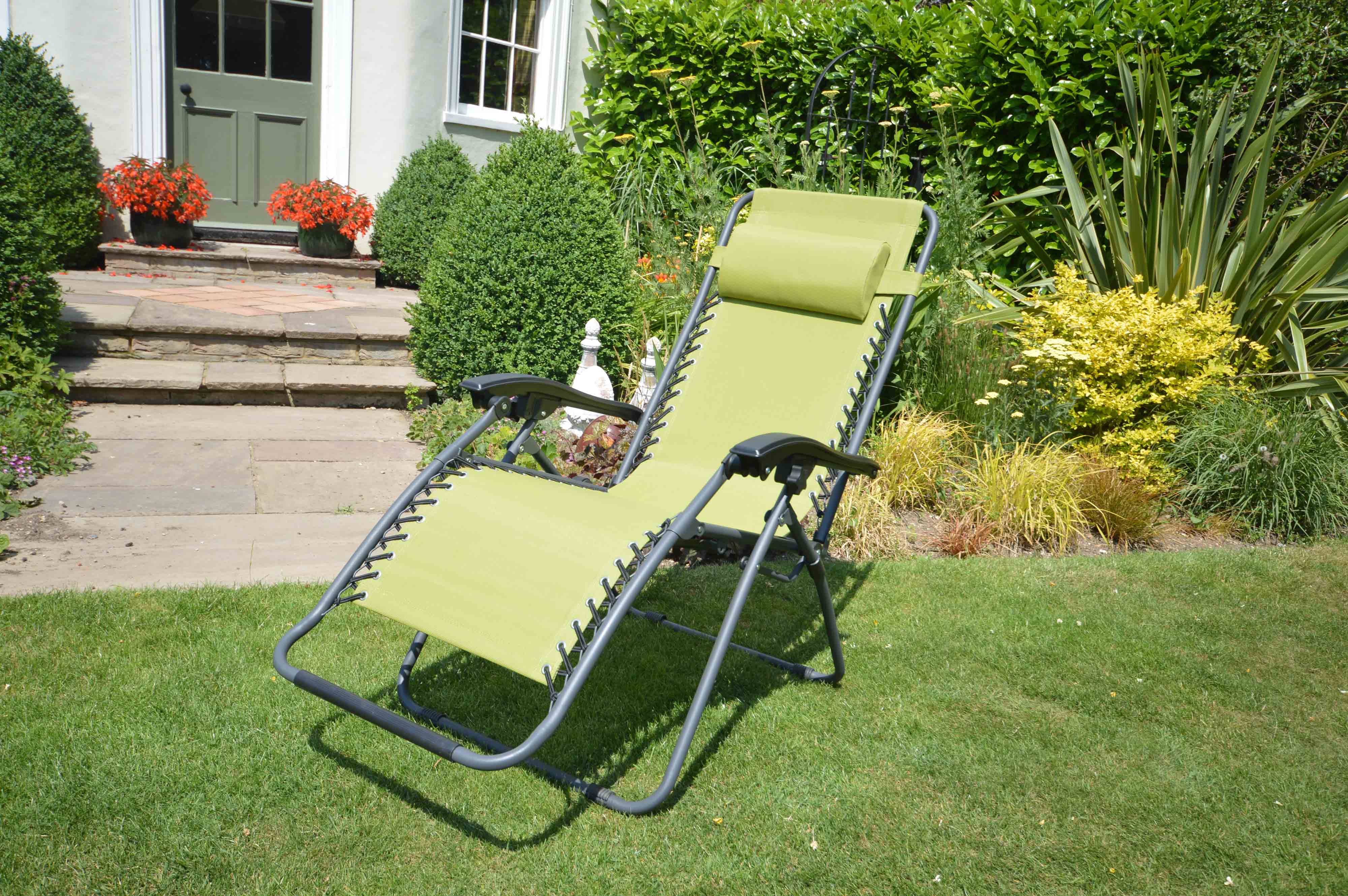 LG Outdoor Dali Folding Relaxer Green