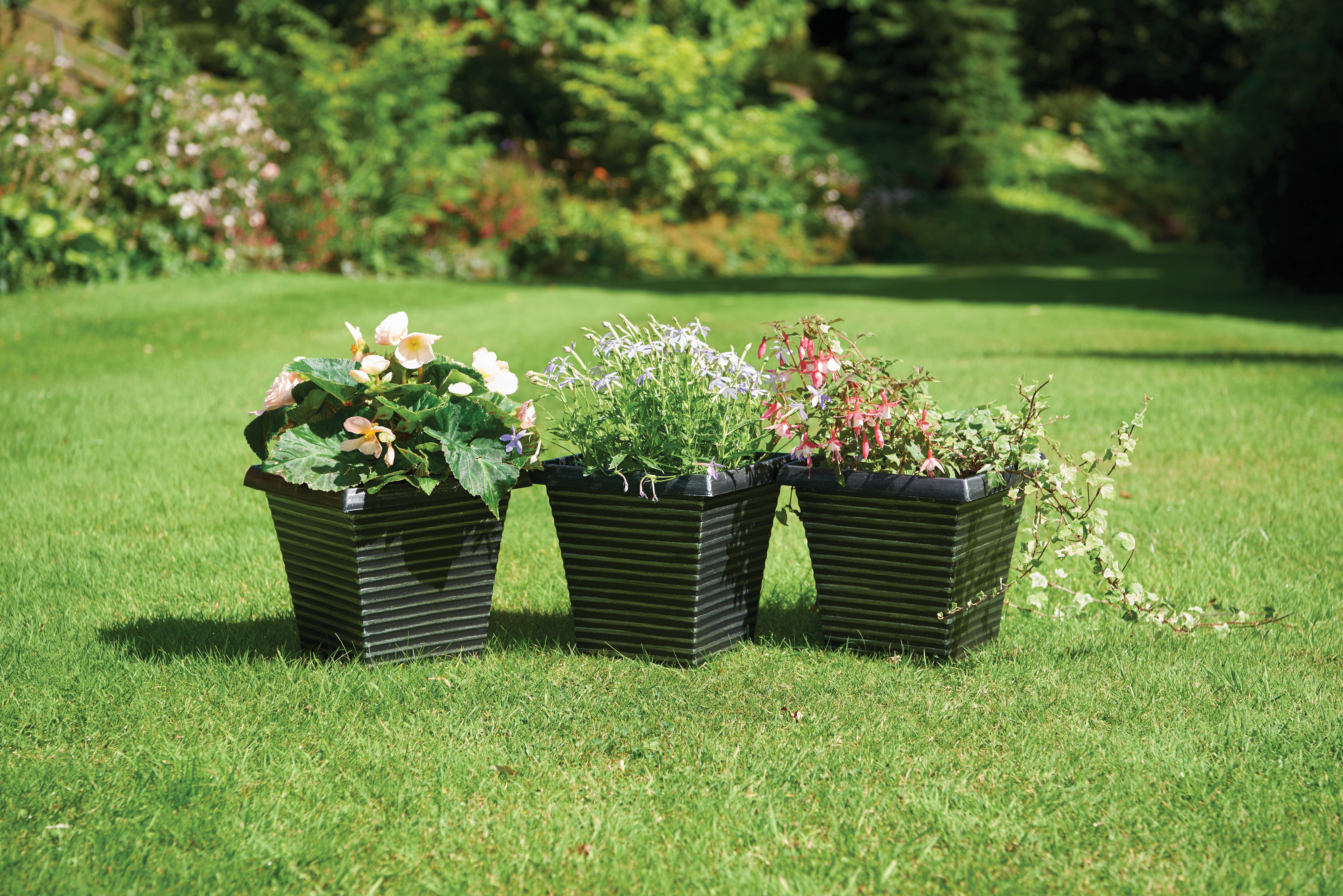 Gablemere Pk of 3 Square Planters Black with Silver Brush
